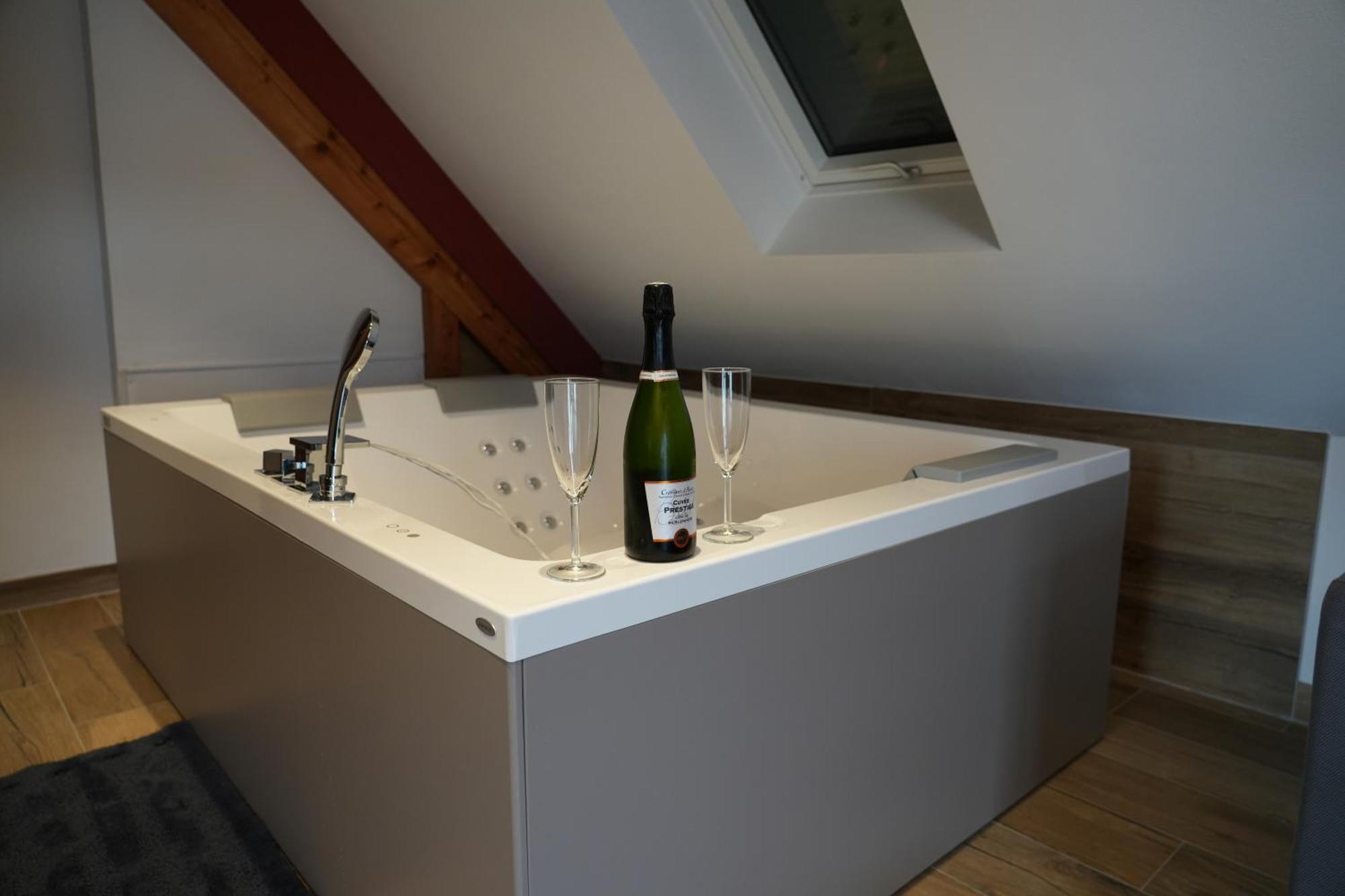 Gite Spa L'Atelier Emile - Spa Privatif - 5 Min Colmar Sainte-Croix-en-Plaine Dış mekan fotoğraf